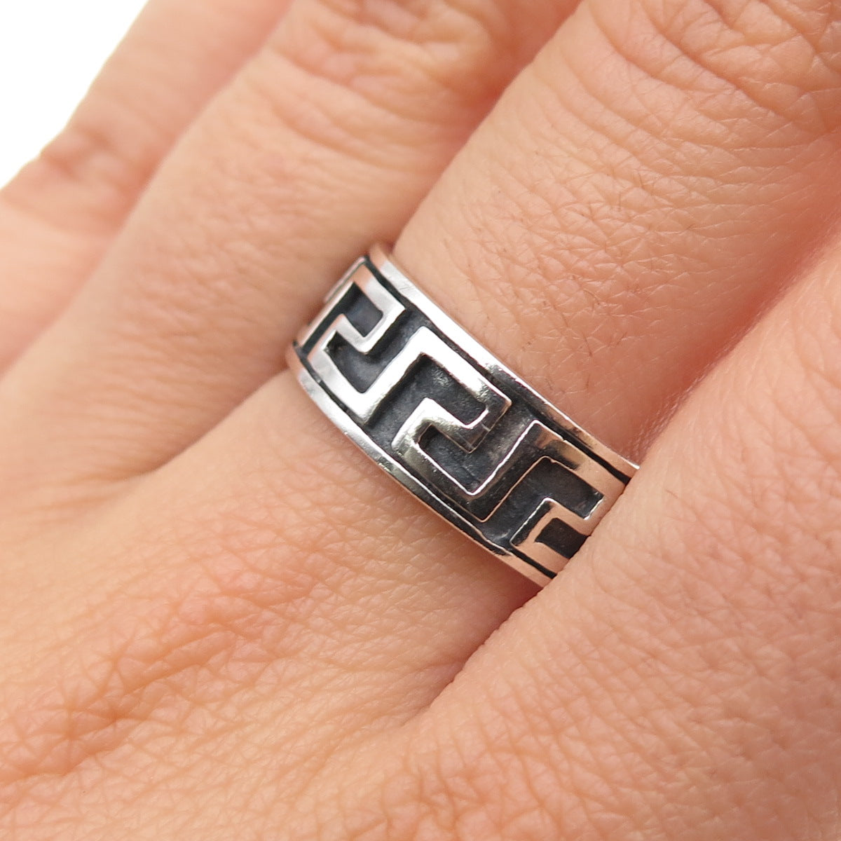 925 Sterling Silver Vintage Greek Key Oxidized Band Ring Size 9.5