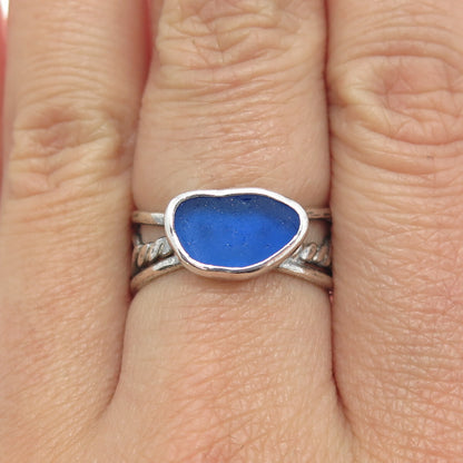 RADIANT SUN 925 Sterling Silver Vintage Blue Glass Modernist Ring Size 7.75