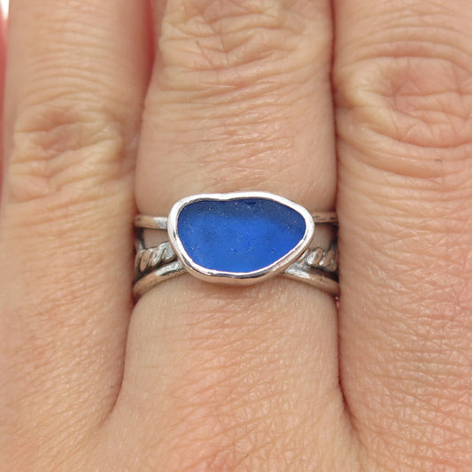 RADIANT SUN 925 Sterling Silver Vintage Blue Glass Modernist Ring Size 7.75