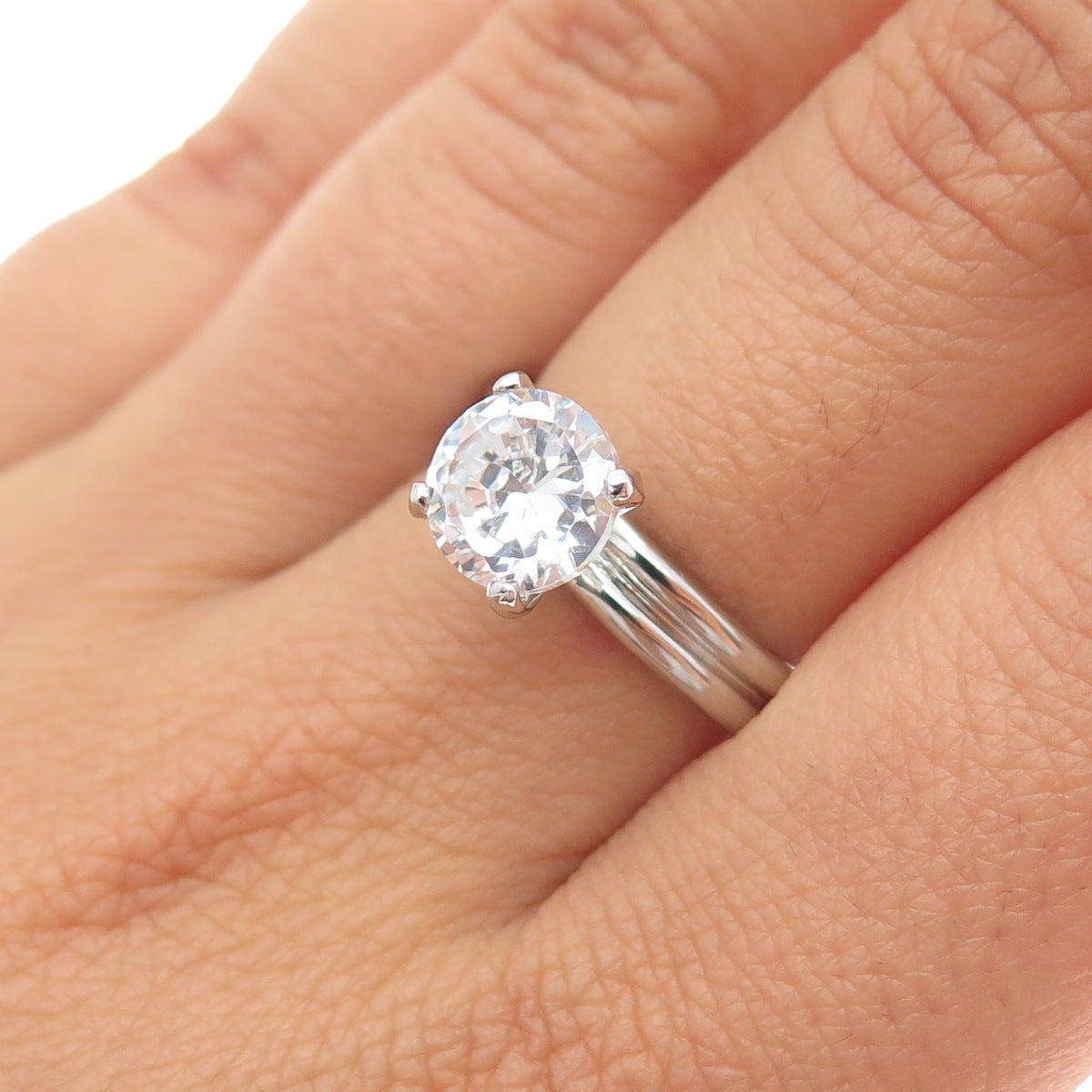 925 Sterling Silver Round-Cut C Z Engagement Ring Size 8.25