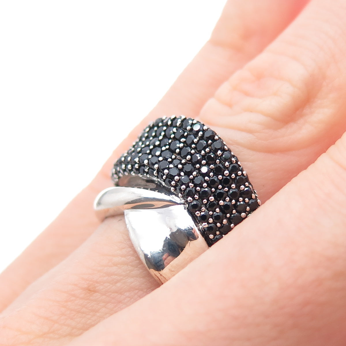 925 Sterling Silver Real Round-Cut Black Spinel Crisscross Ring Size 5