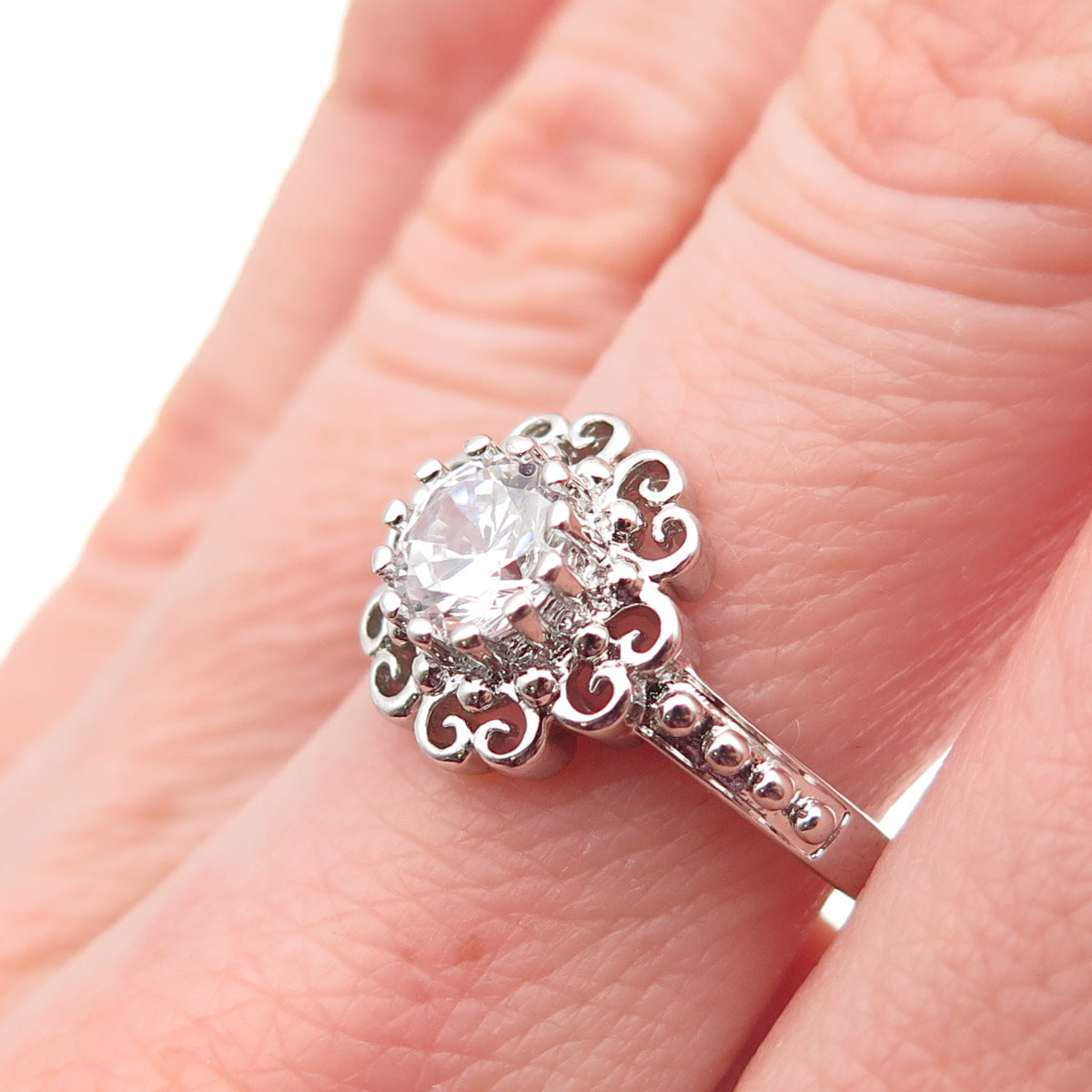 Ross Simons 925 Sterling Silver Round-Cut C Z Floral Ring Size 7