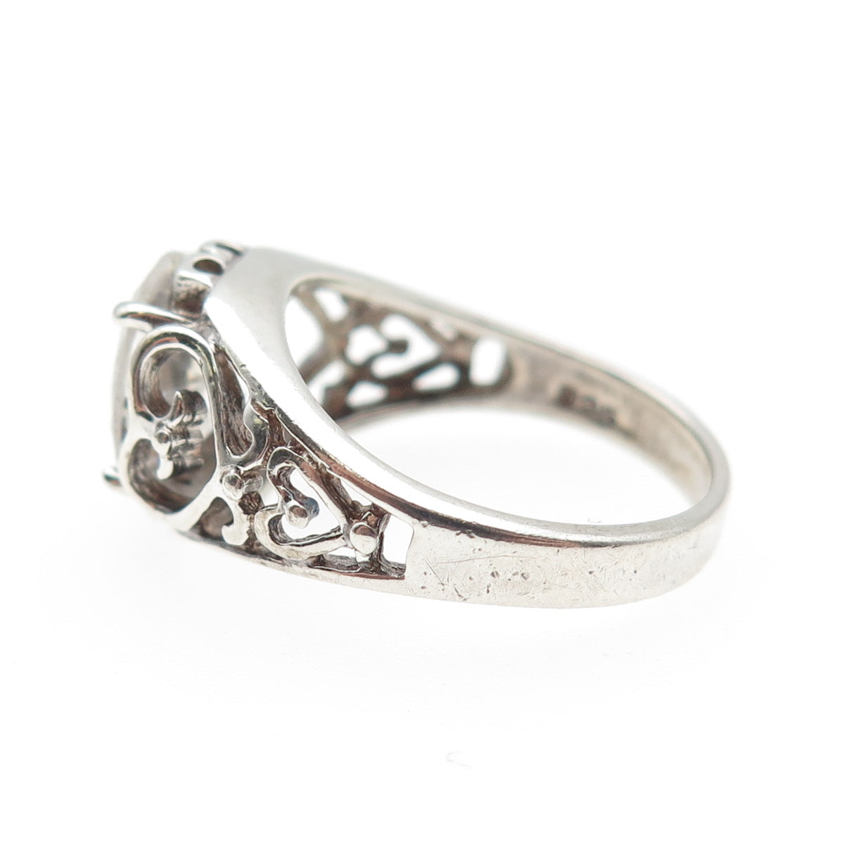 CHATEAU D'ARGENT 925 Sterling Silver Vintage Oval-Cut C Z Heart Ring Size 7