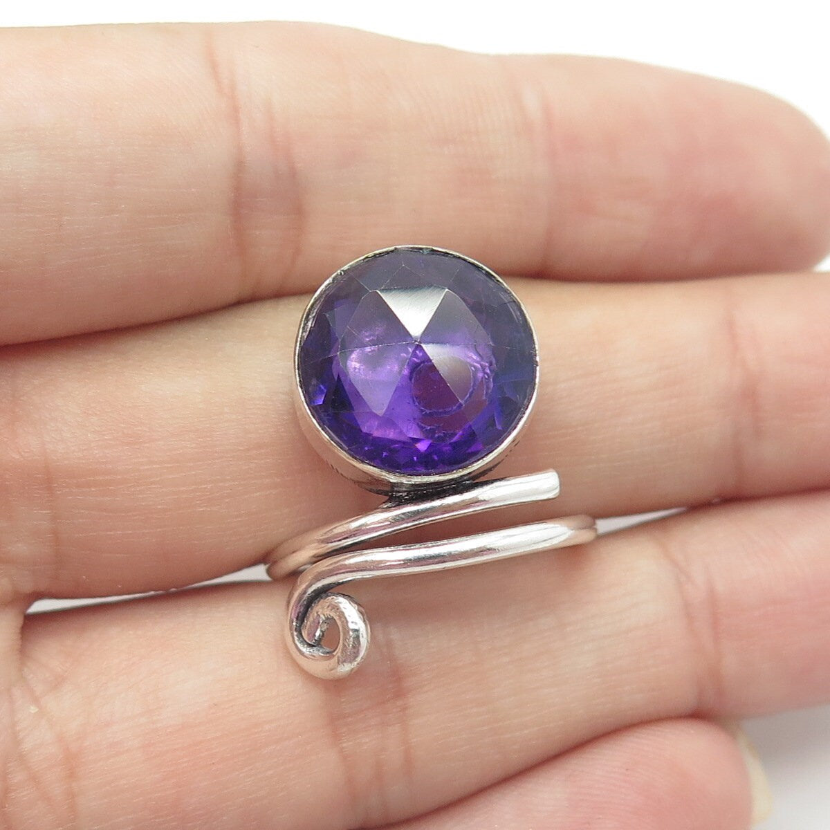 925 Sterling Silver Vintage Real Round-Cut Amethyst Gem Spiral Ring Size 6.75