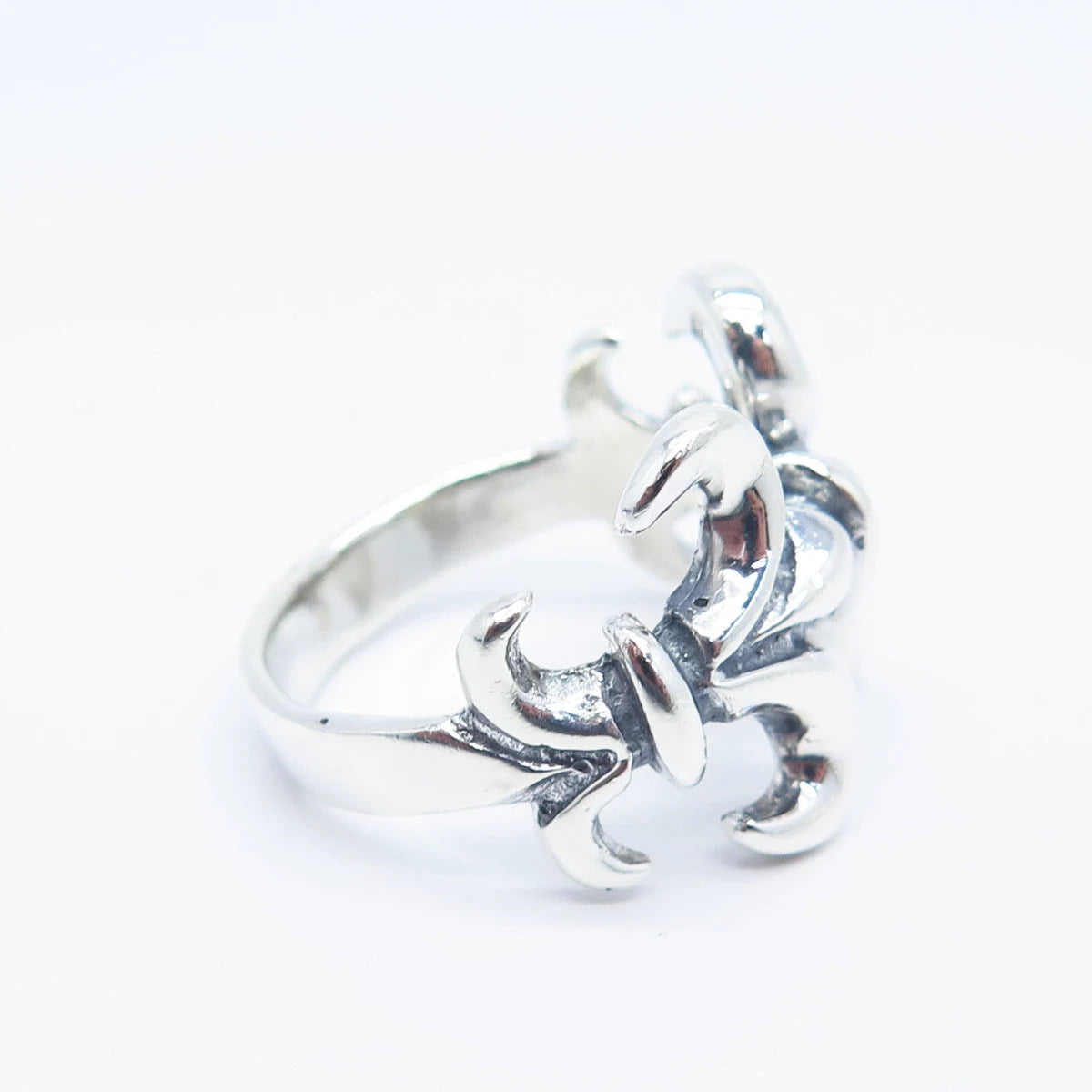 925 Sterling Silver Vintage Fleur-De-Lis Ring Size 11.25