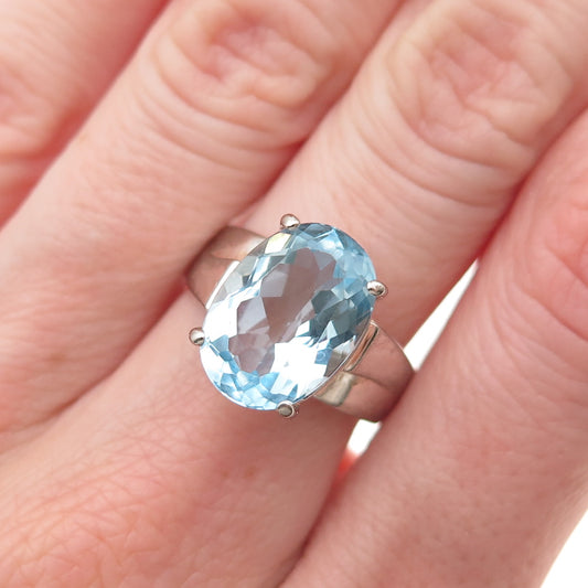 925 Sterling Silver Vintage Real Oval-Cut Blue Topaz Ring Size 7.25
