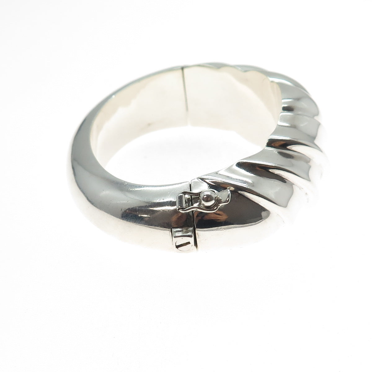 BAYANIHAN 925 Sterling Silver Vintage Modernist Puffy Bangle Bracelet 6.5"