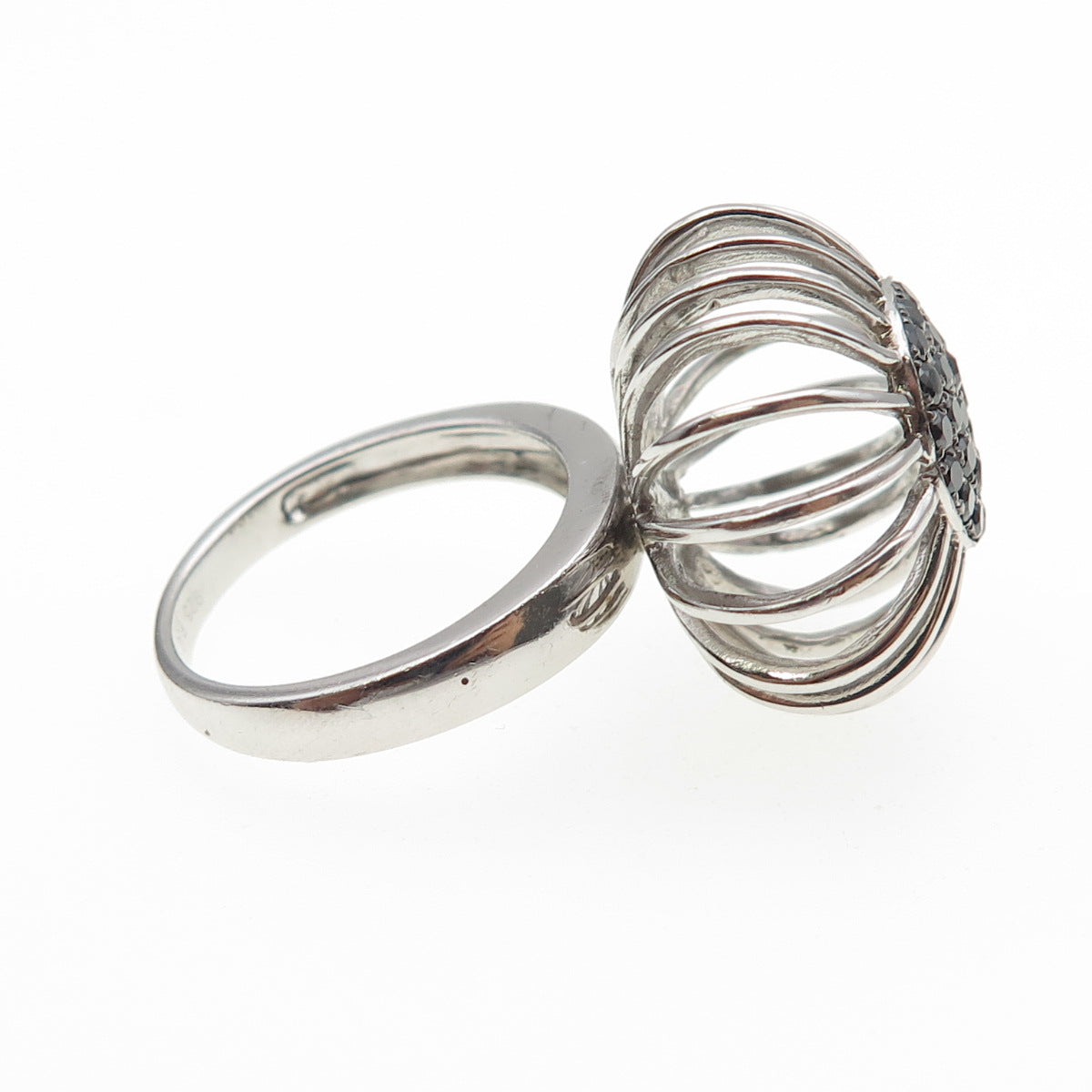 925 Sterling Silver Real Round-Cut Black Spinel Modernist Flower Ring Size 7.25