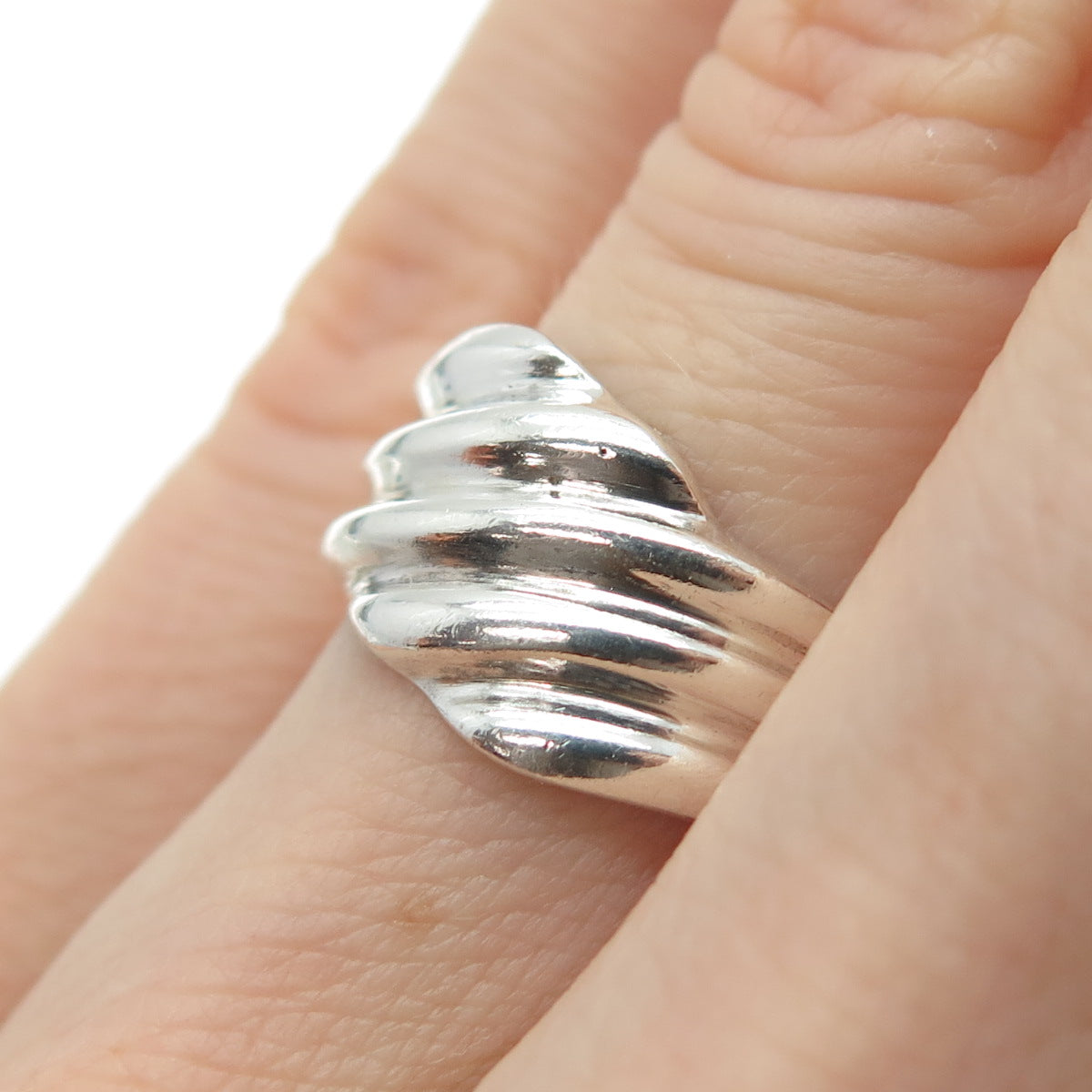 925 Sterling Silver Vintage Modernist Wavy Ribbed Ring Size 6