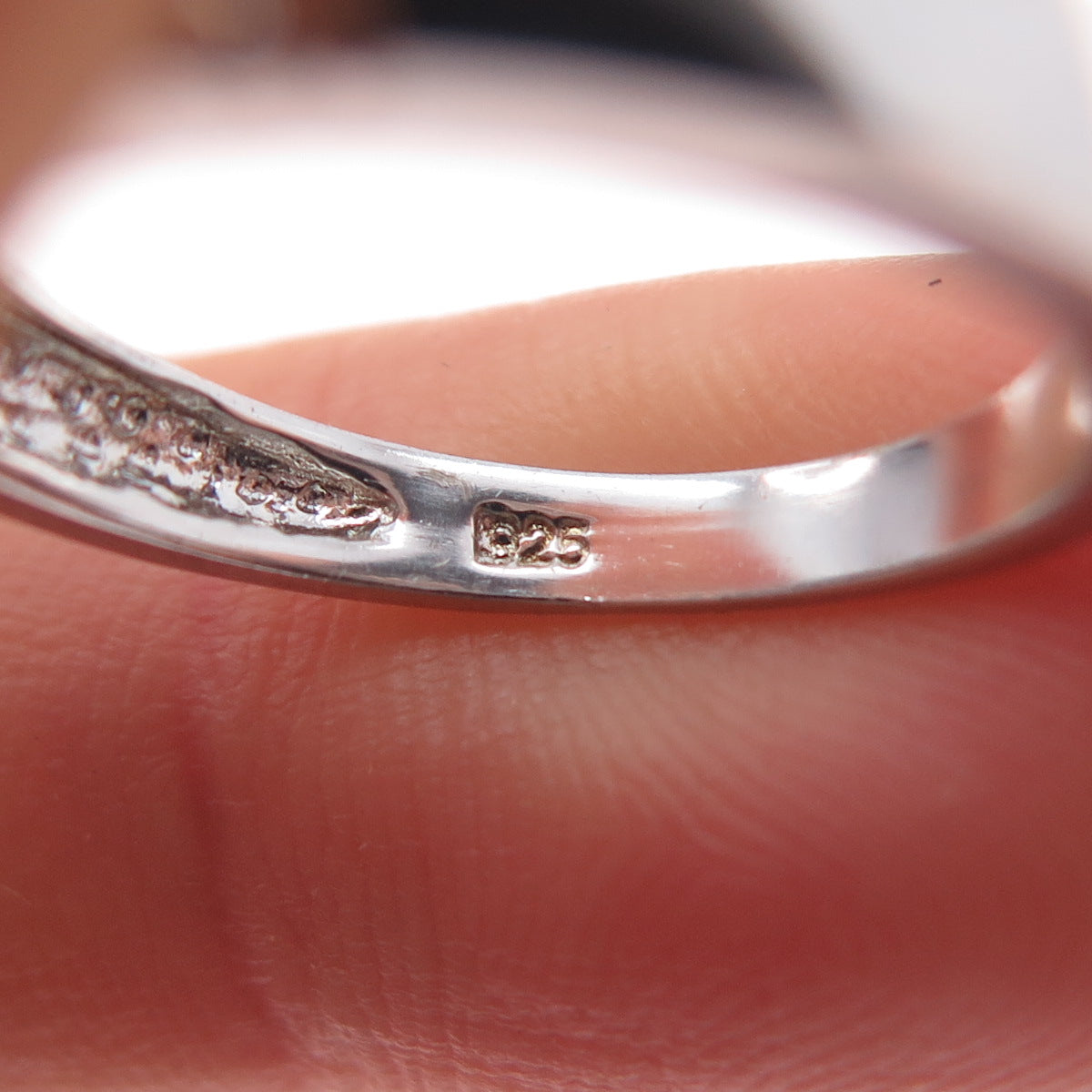 925 Sterling Silver Round-Cut C Z Ring Size 6.25