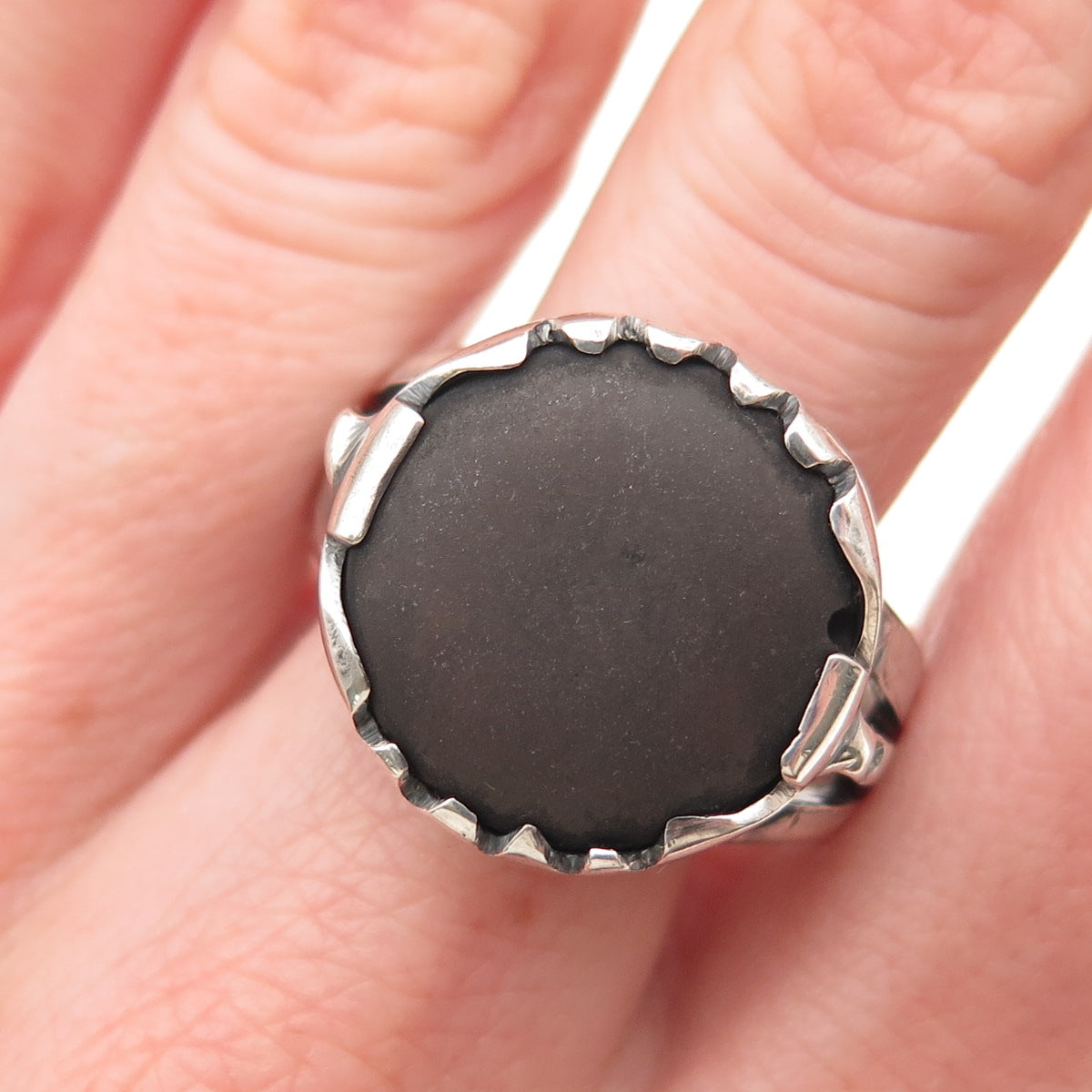 925 Sterling Silver Vintage Real Shungite Modernist Oxidized Ring Size 10.5