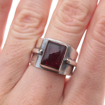 925 Sterling Silver Vintage Real Red Garnet Modernist Oxidized Ring Size 8.75