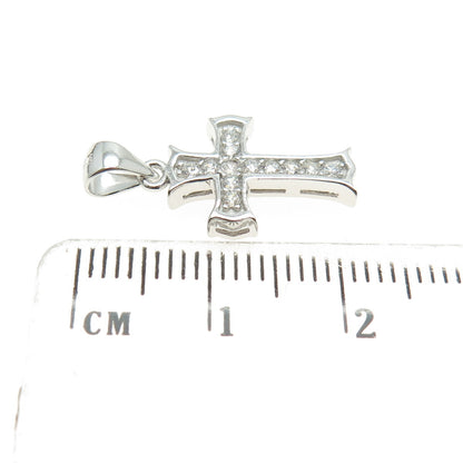 925 Sterling Silver Round-Cut Shaped C Z Cross Pendant