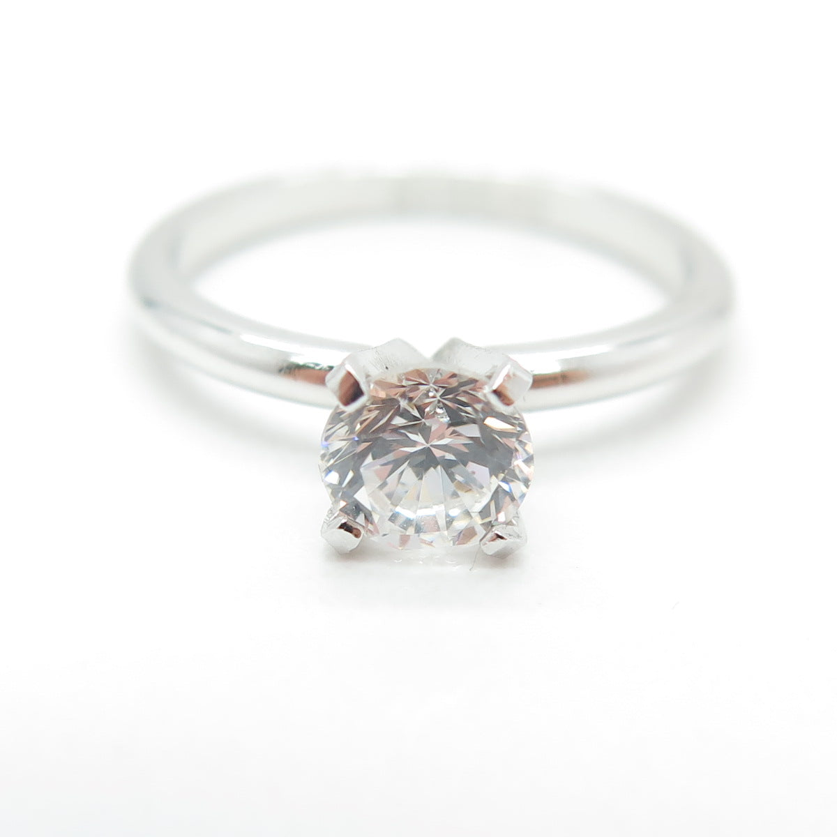 BATTIN & CO. 925 Sterling Silver Vintage Round-Cut C Z Engagement Ring Size 6