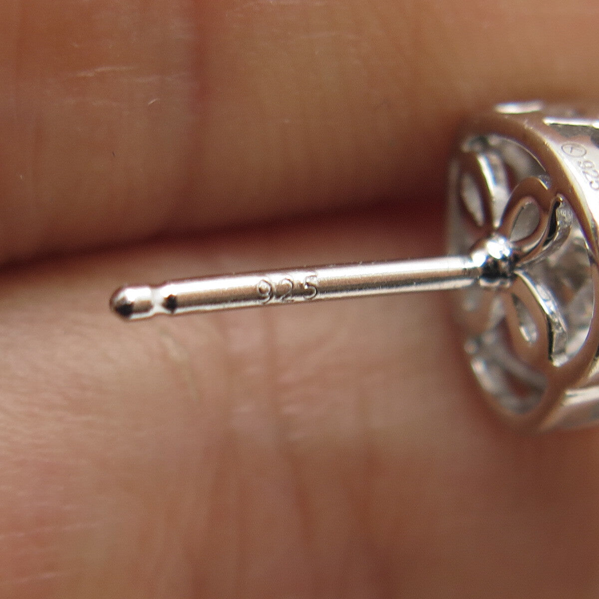 925 Sterling Silver Round-Cut C Z Heart Stud Earrings
