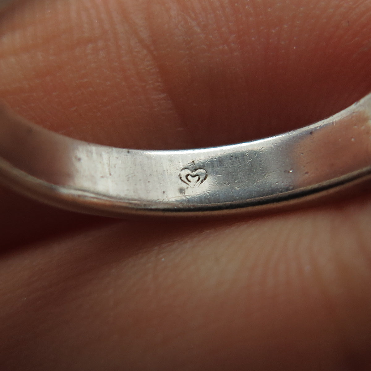 SLV Sadye L Vassil 925 Sterling Silver Vintage Swirl Heart Ring Size 7.25