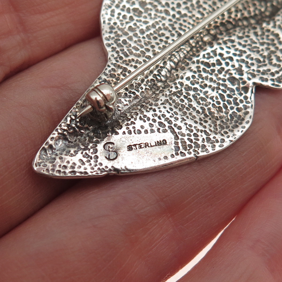 Shube 925 Sterling Silver Vintage Lady in Hat Oxidized Pin Brooch