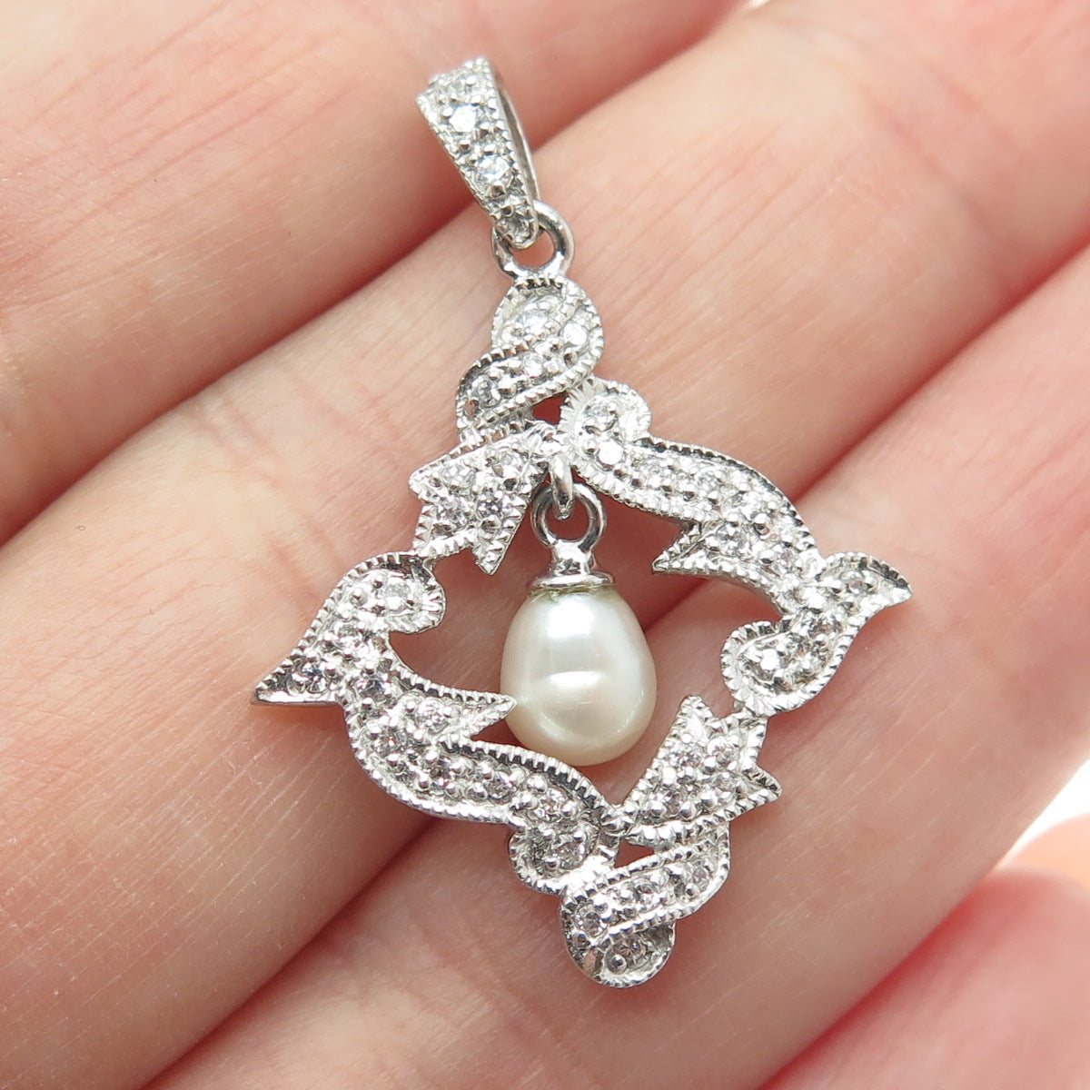 925 Sterling Silver Real Pearl & Round-Cut C Z Pendant