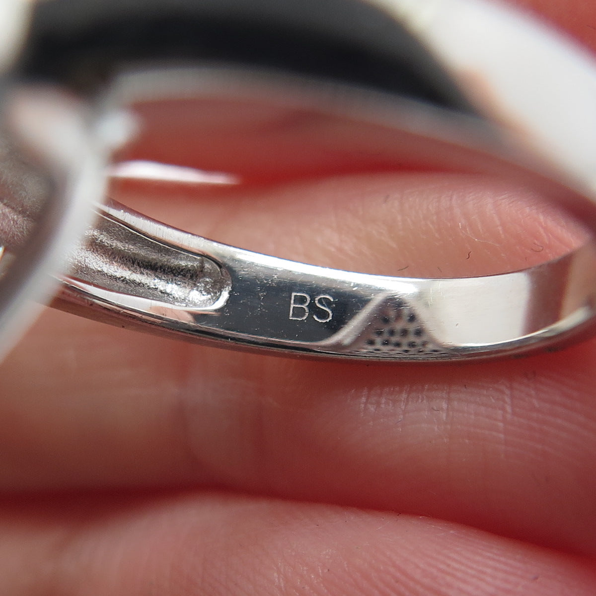 925 Sterling Silver Real Black Spinel Gemstone & C Z Teardrop Ring Size 7