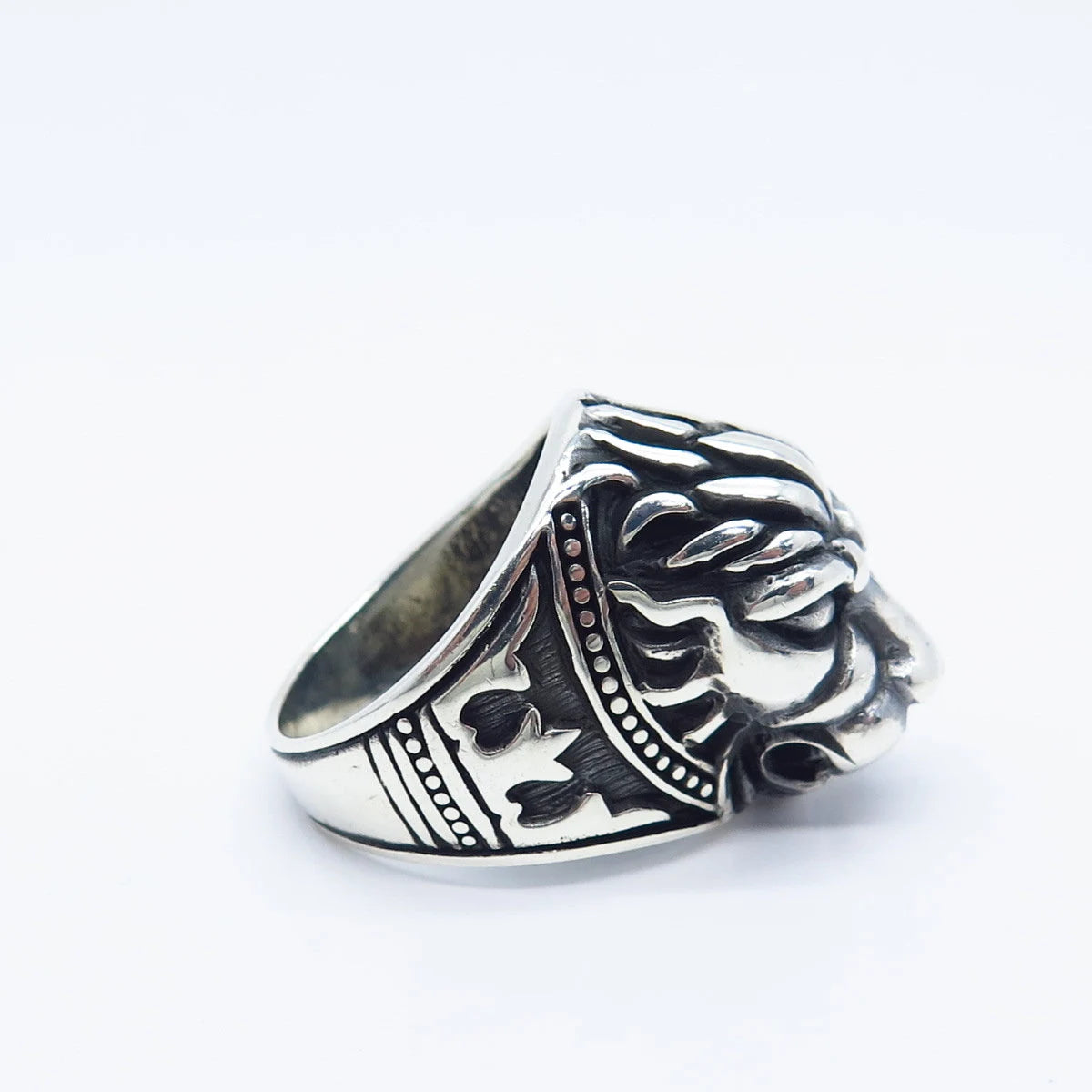 925 Sterling Silver Vintage Lion Domed Ring Size 8.25