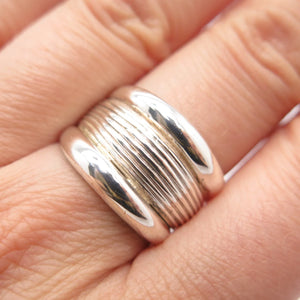 925 Sterling Silver Vintage Concave Striped Ring Size 7.25