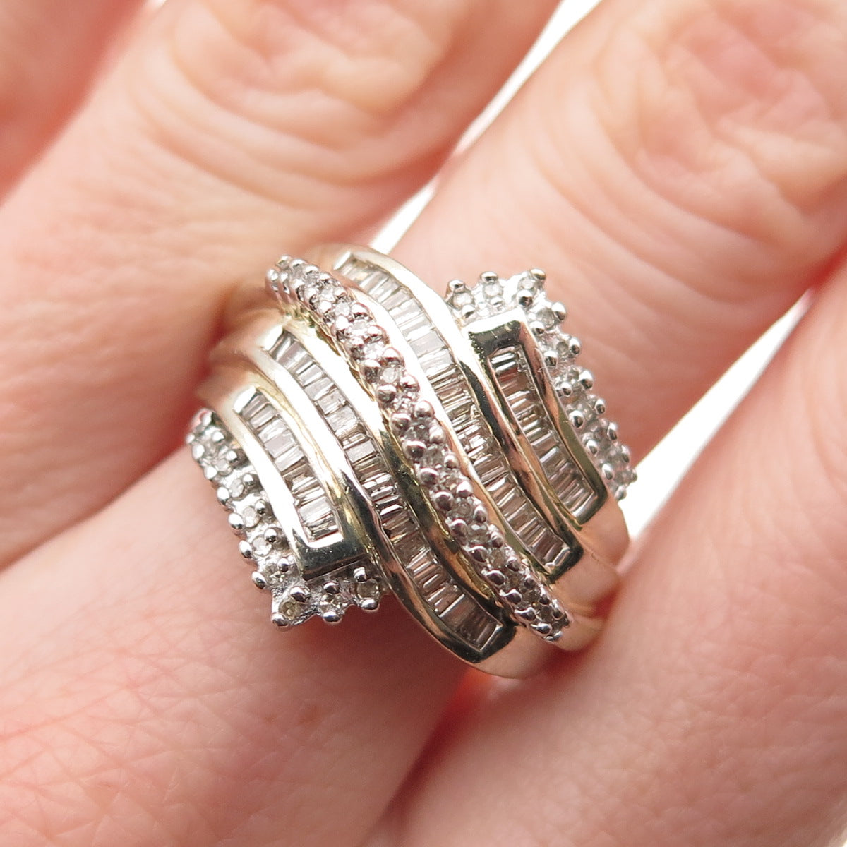 Sun 925 Sterling Silver Gold Plated Real Round & Emerald-Cut Diamond Ring Size 7