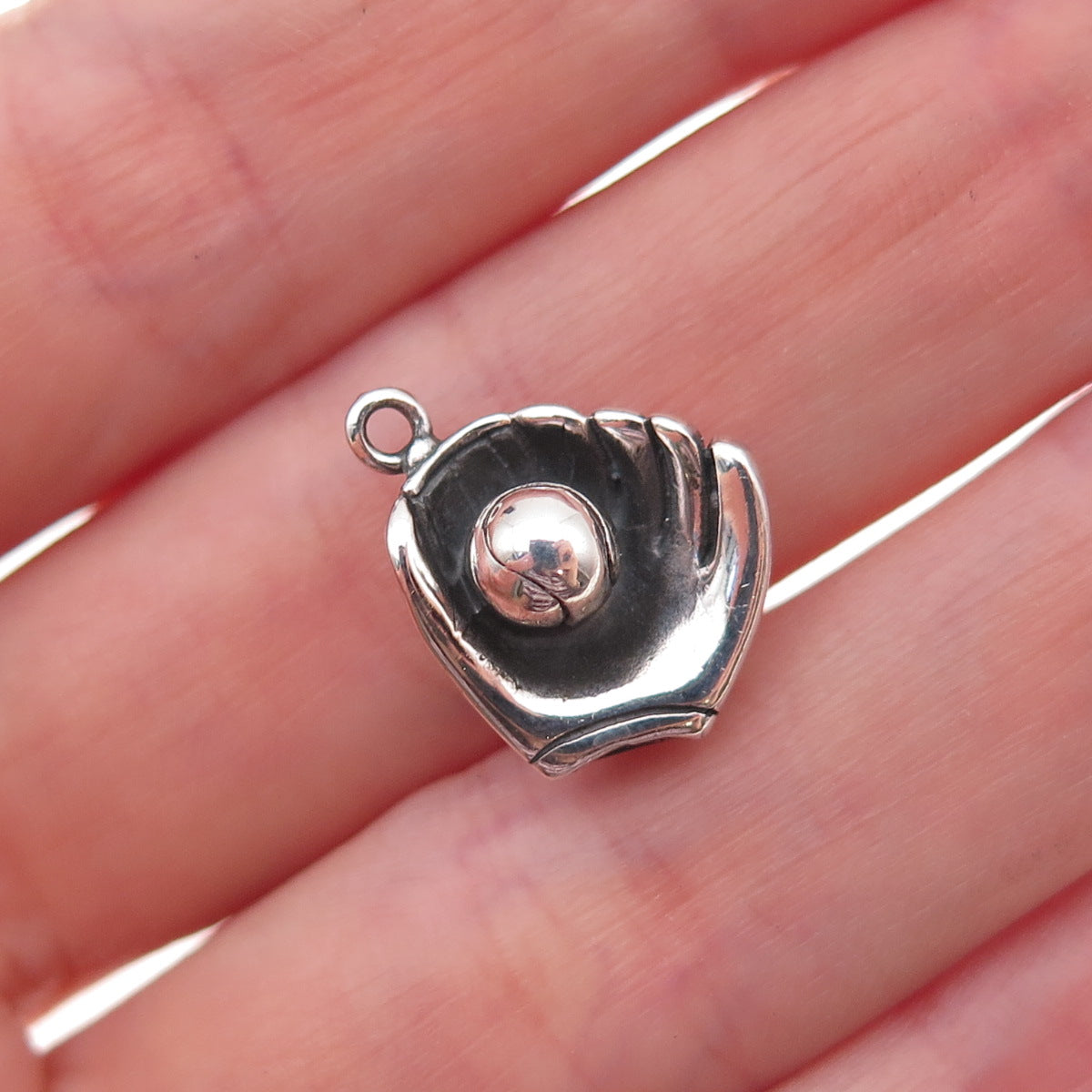 Jezlaine 925 Sterling Silver Vintage Baseball Glove Oxidized 3D Charm Pendant