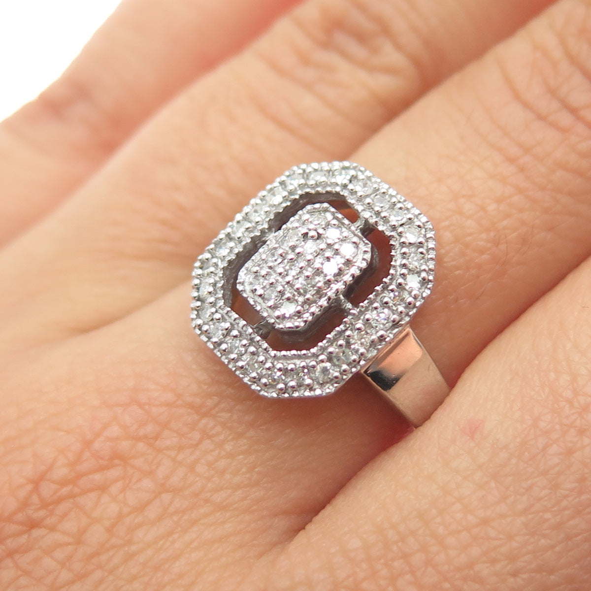 HN HENG NGAI 925 Sterling Silver Real Round-Cut Diamond Ring Size 7.25