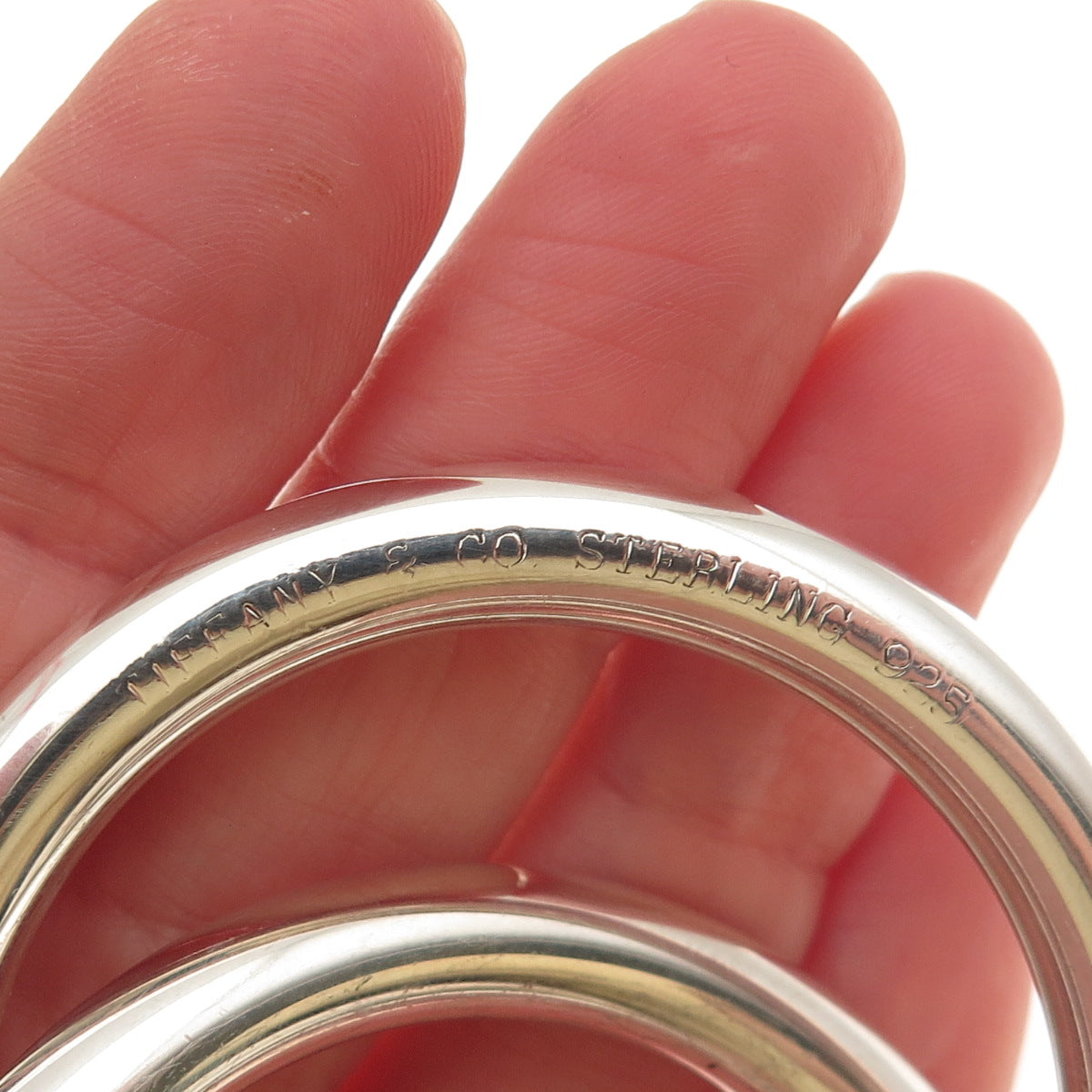 TIFFANY & CO. 925 Sterling Silver Vintage Interlocked Eternity Circle Pin Brooch
