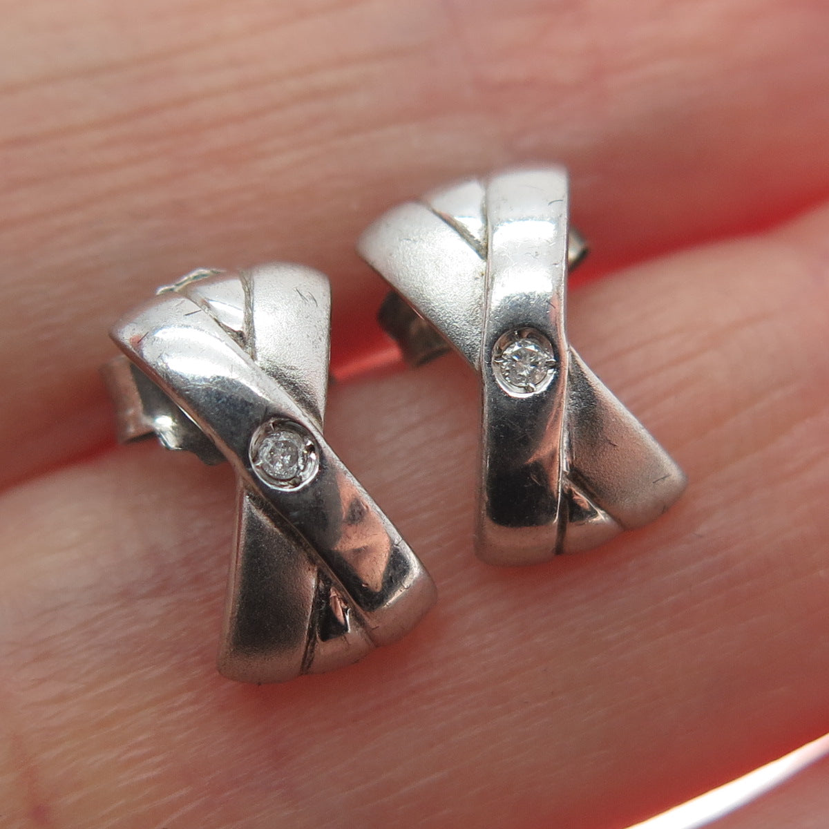 925 Sterling Silver Vintage Real Round-Cut Diamond Modernist X Shape Earrings