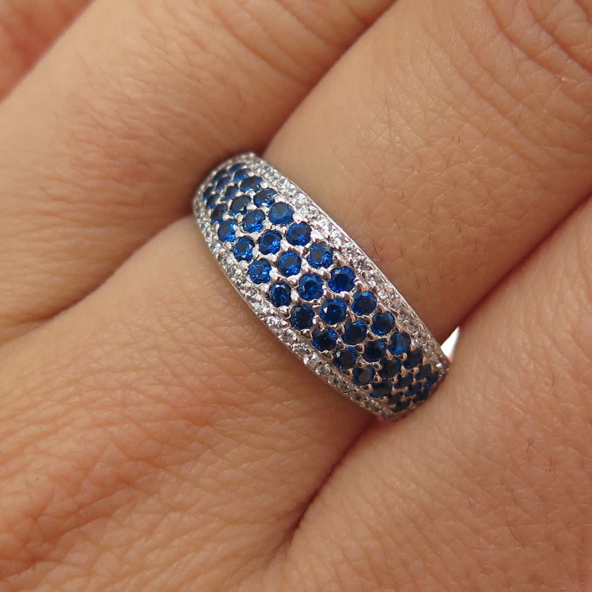 925 Sterling Silver Round-Cut Blue & White C Z Ring Size 7.25