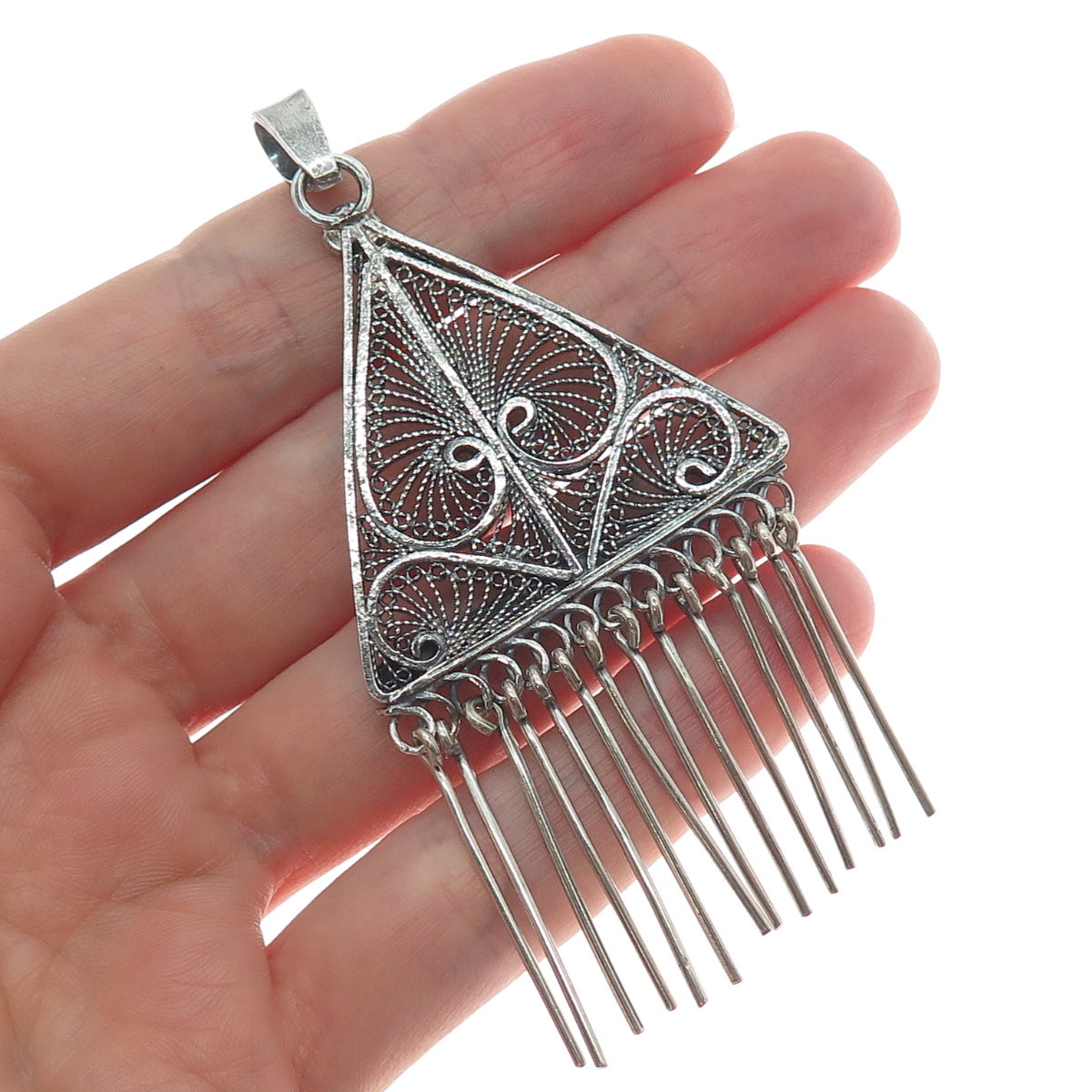 925 Sterling Silver Vintage Filigree Floral Leaf Triangle Oxidized Pendant