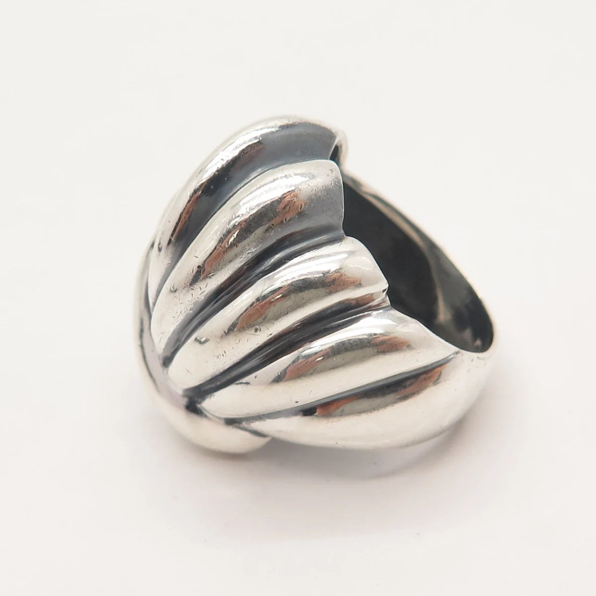 925 Sterling Silver Vintage Ribbed Domed Ring Size 6.25