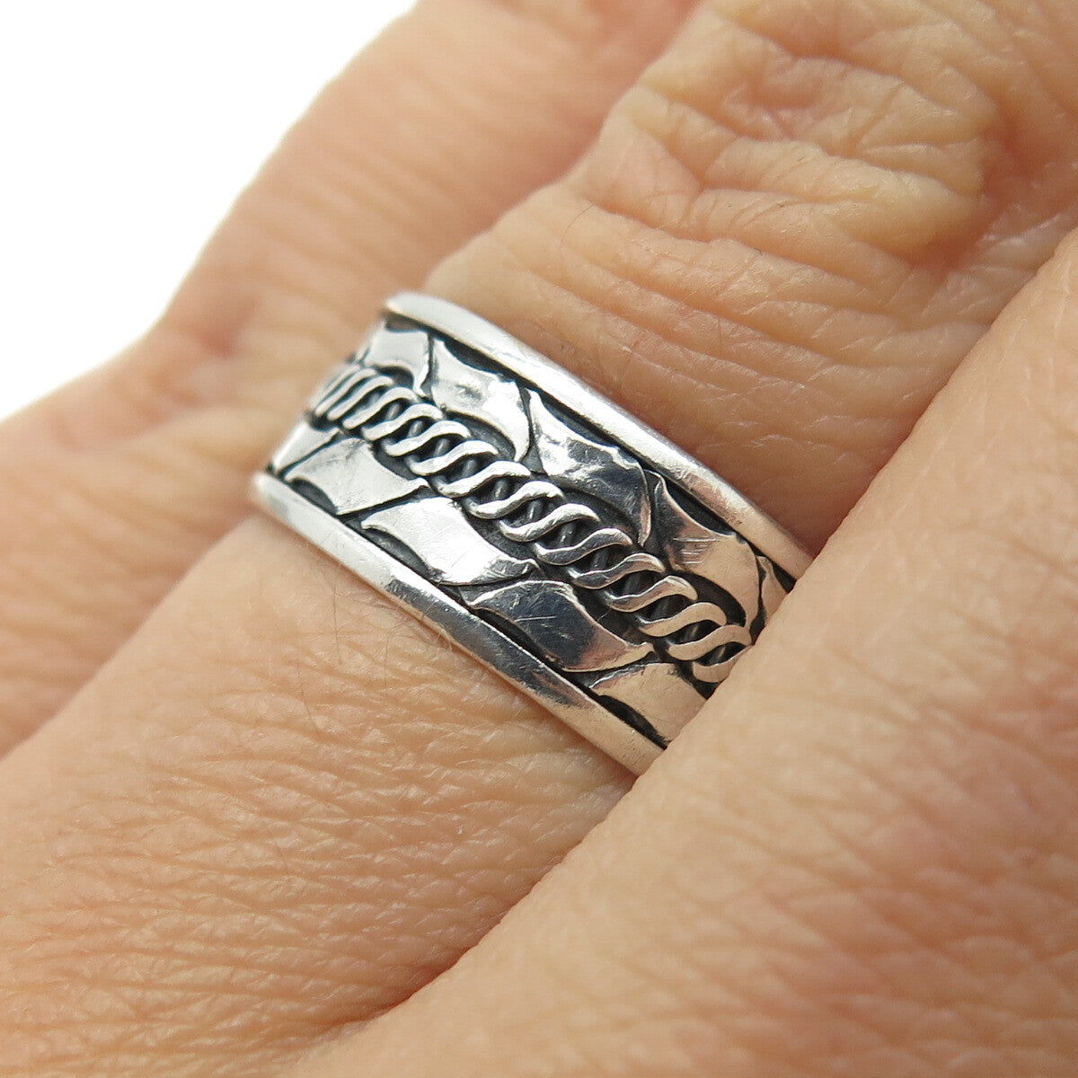 925 Sterling Silver Vintage Modernist Link Band Oxidized Ring Size 7.5