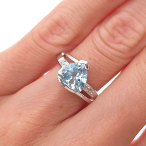 925 Sterling Silver Vintage Real Diamond & Blue Topaz Ring Size 5