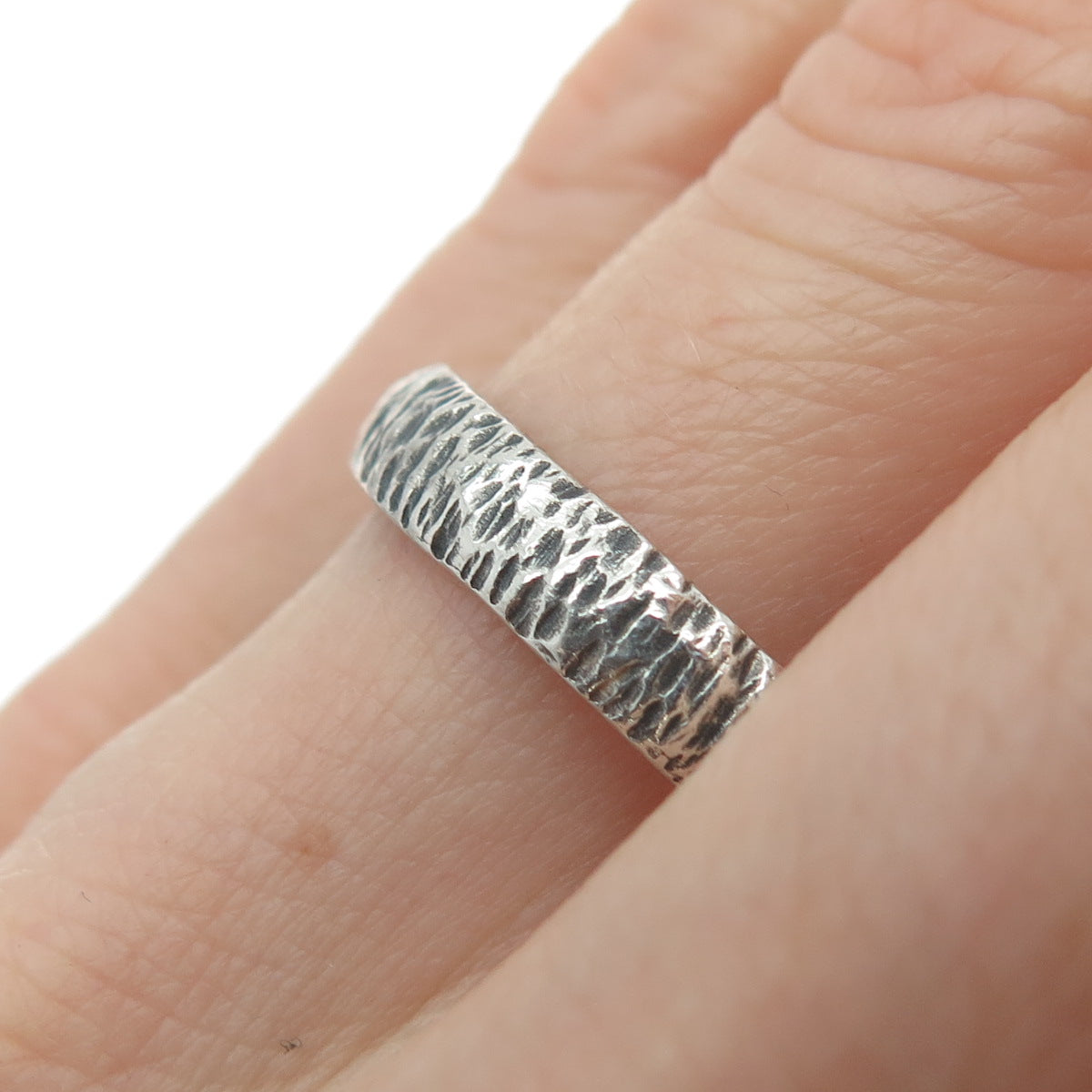 925 Sterling Silver Vintage Tree Bark Oxidized Band Ring Size 8.75