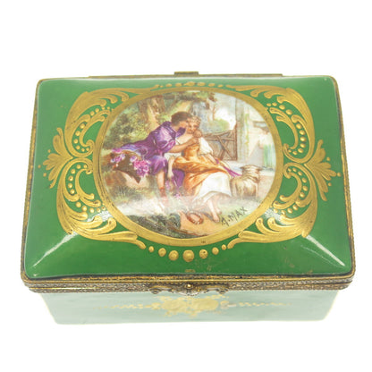 SEVRES A. MAX Antique Late XIX France Hand-Painted Porcelain Couple Trinket Box