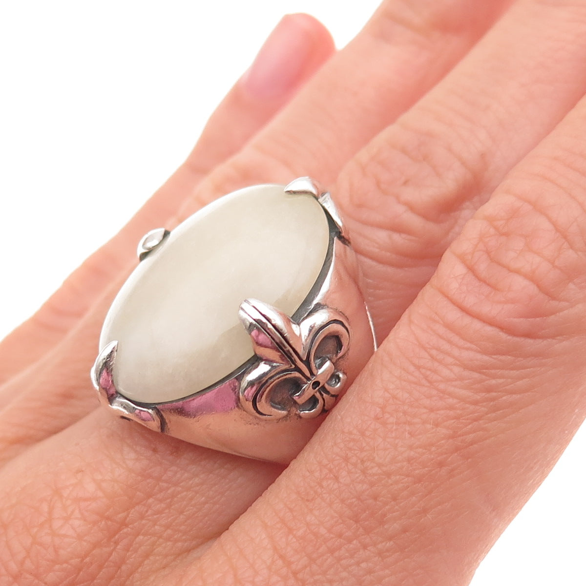 925 Sterling Silver Vintage Real Calcite Fleur de Lis Oxidized Ring Size 7