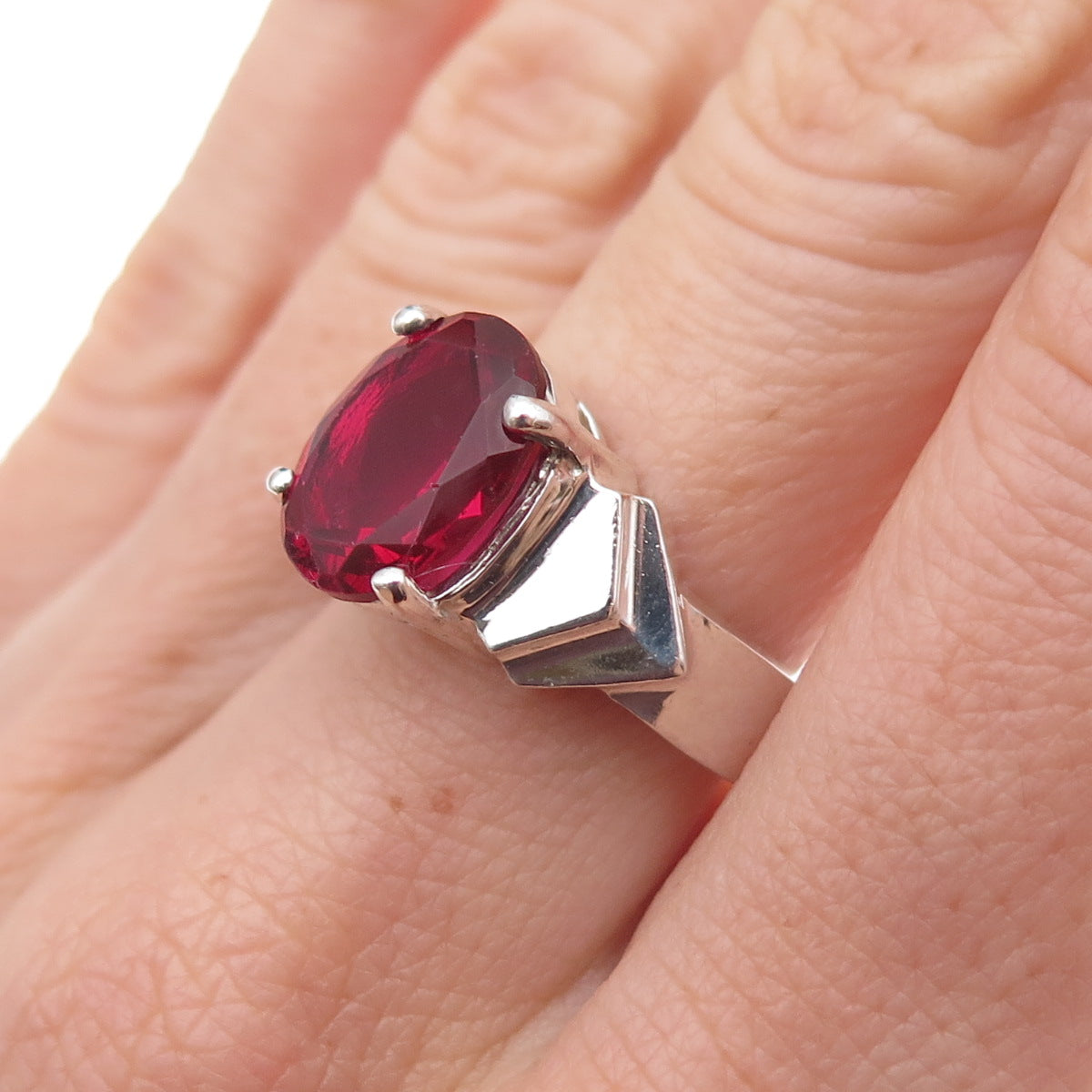 925 Sterling Silver Vintage Oval-Cut Pink C Z Modernist Ring Size 7