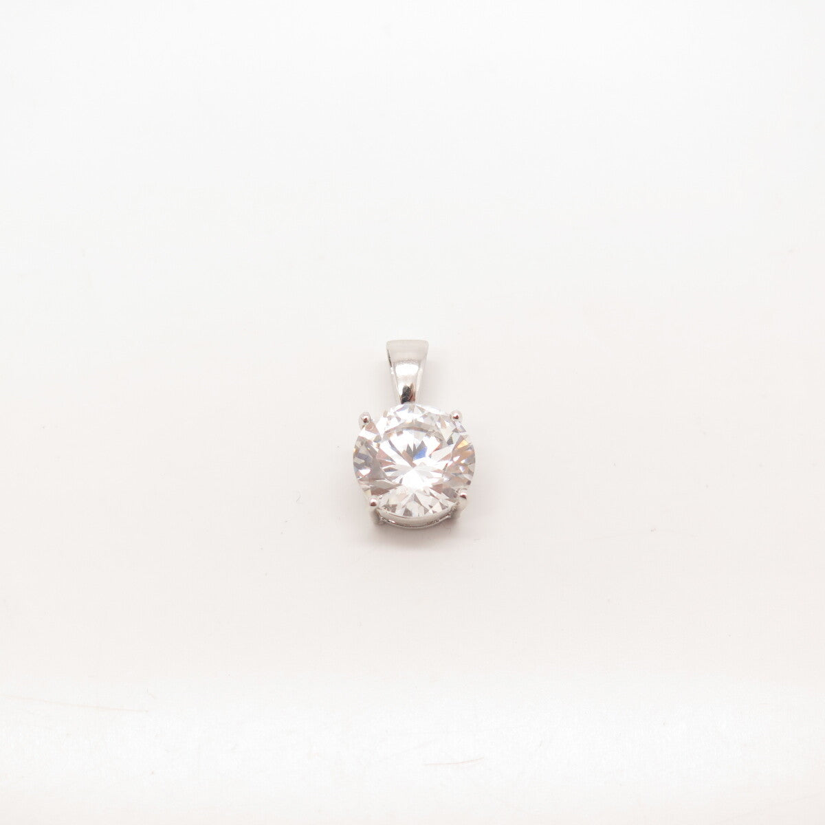 925 Sterling Silver Round-Cut C Z Small Pendant