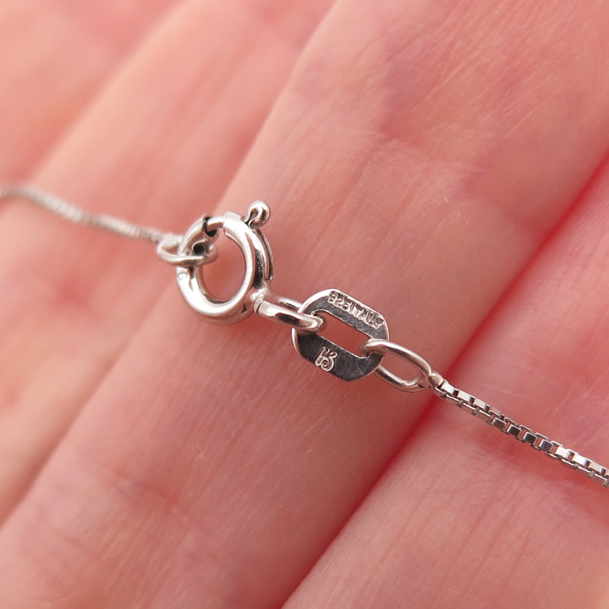 Kendra Scott Sterling Silver Real Diamond Love's Embrace Box Chain Necklace 18"