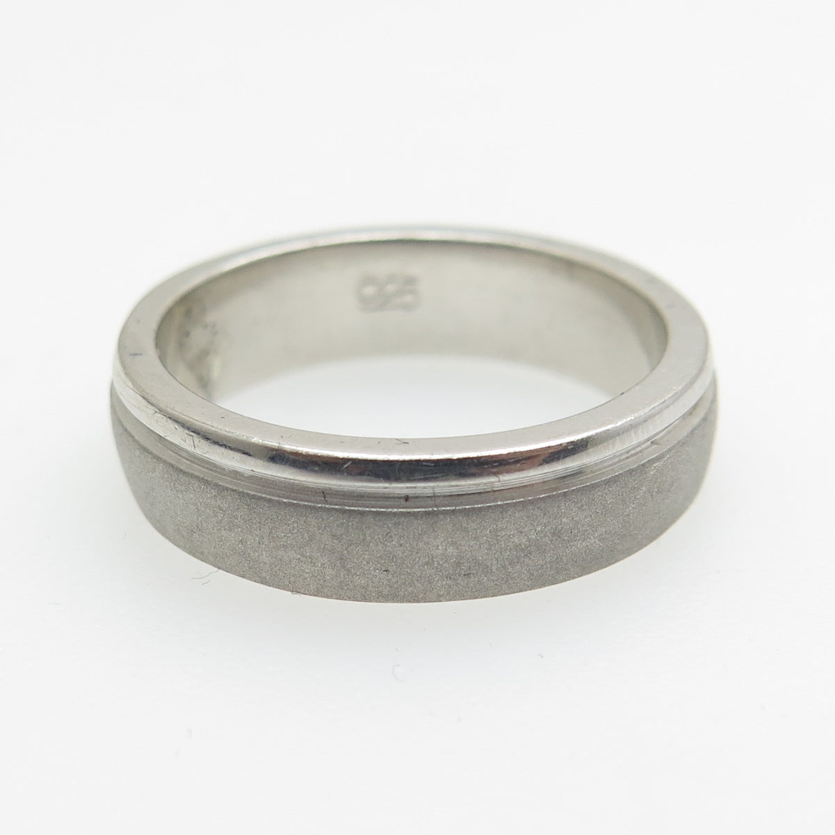 925 Sterling Silver Modernist Band Ring Size 8