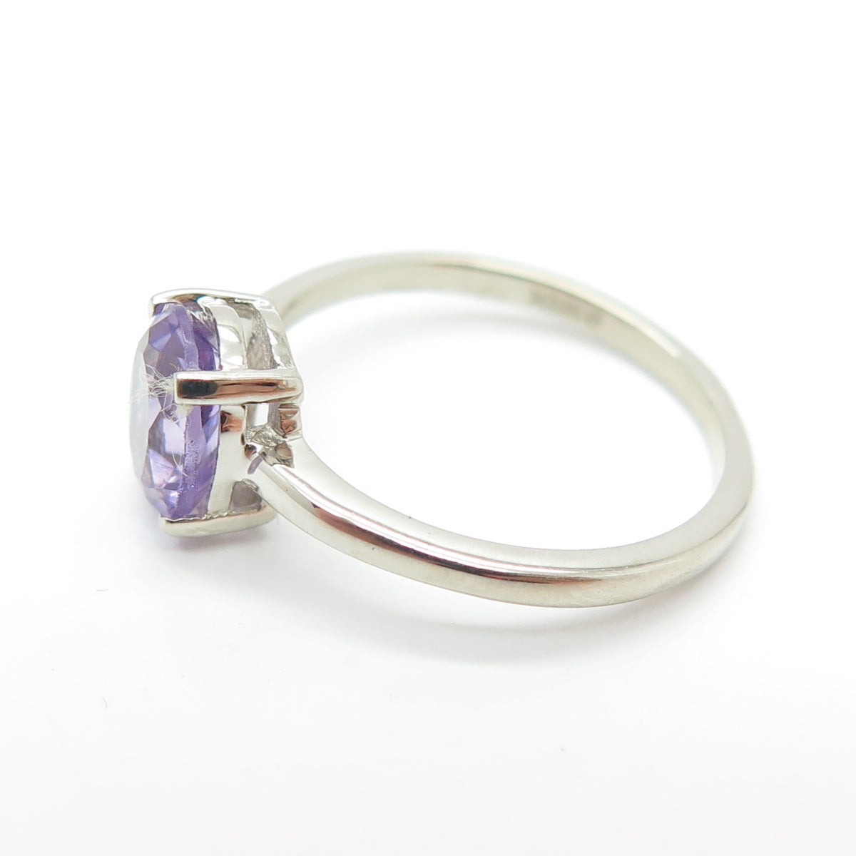 DAZZLERS 925 Sterling Silver Real Oval-Cut Amethyst Ring Size 6