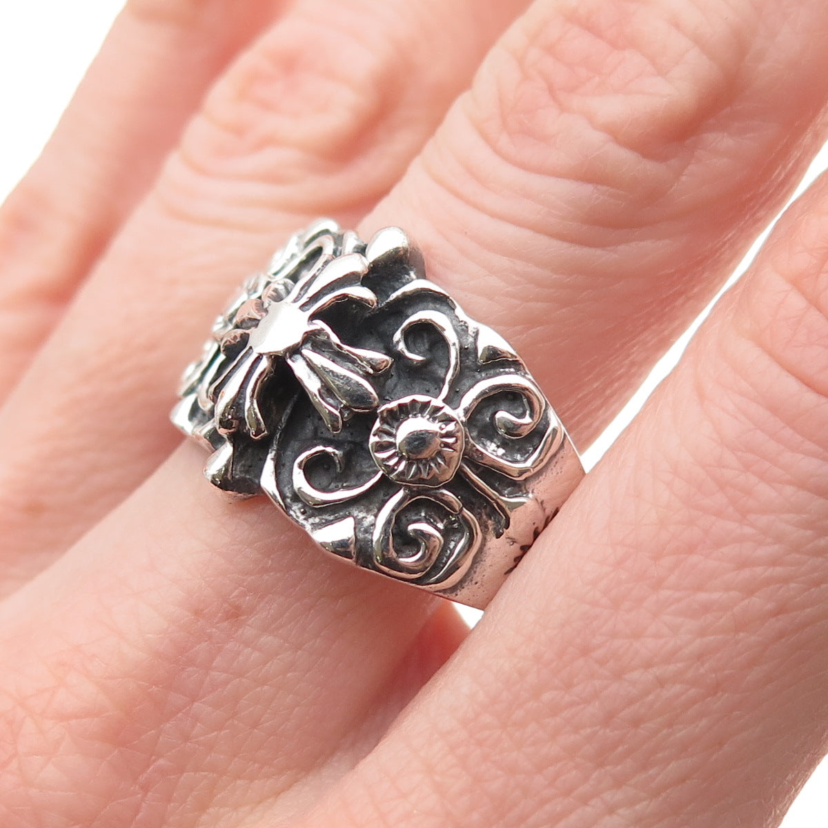 925 Sterling Silver Vintage Cross Oxidized Ring Size 13.75
