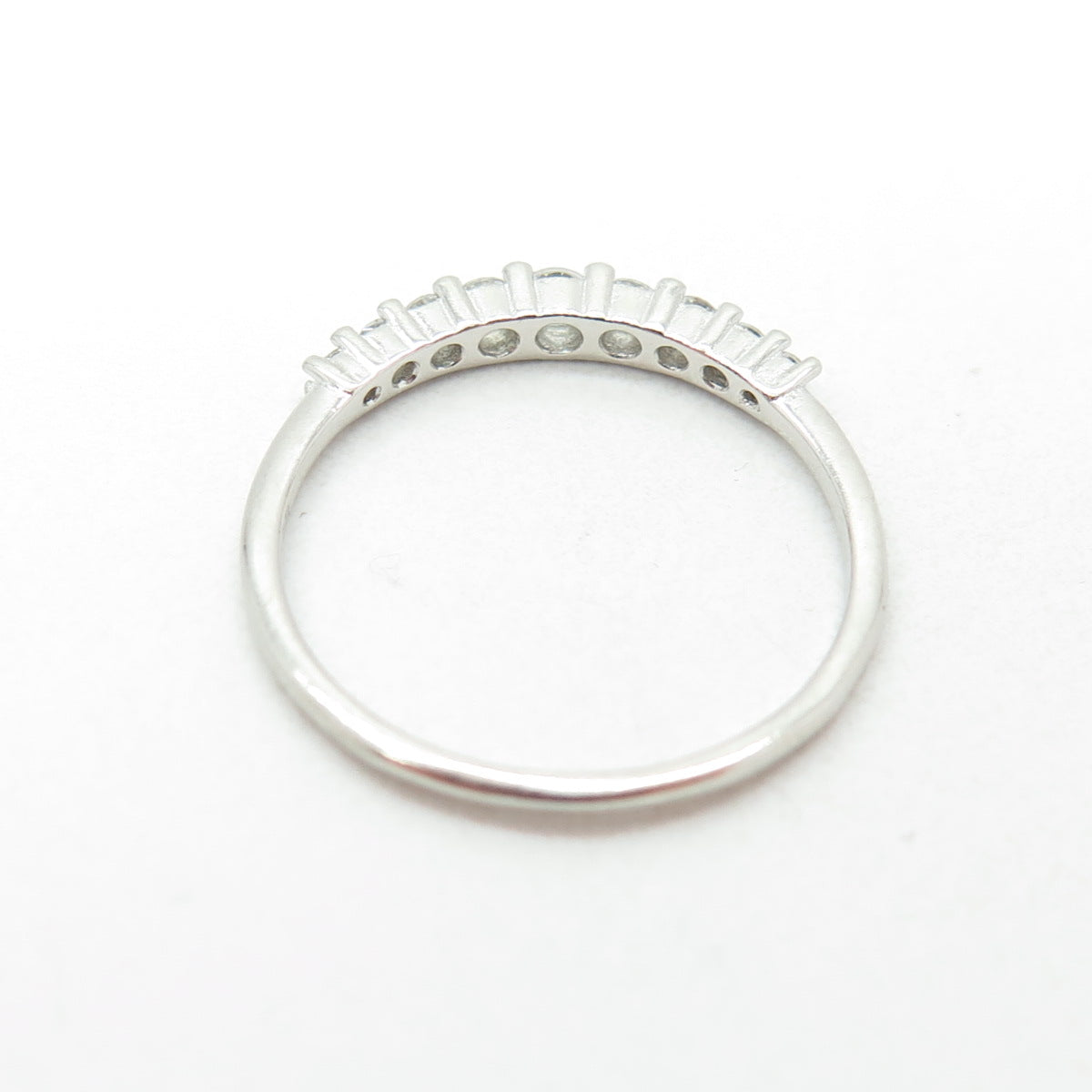 925 Sterling Silver Round-Cut Graduated C Z Promise Ring Size 7.25