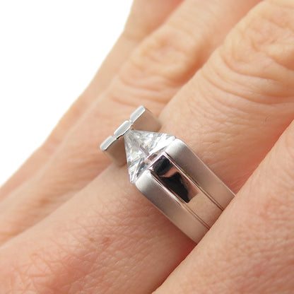 925 Sterling Silver Triangle-Cut C Z Modernist Ring Size 6.25