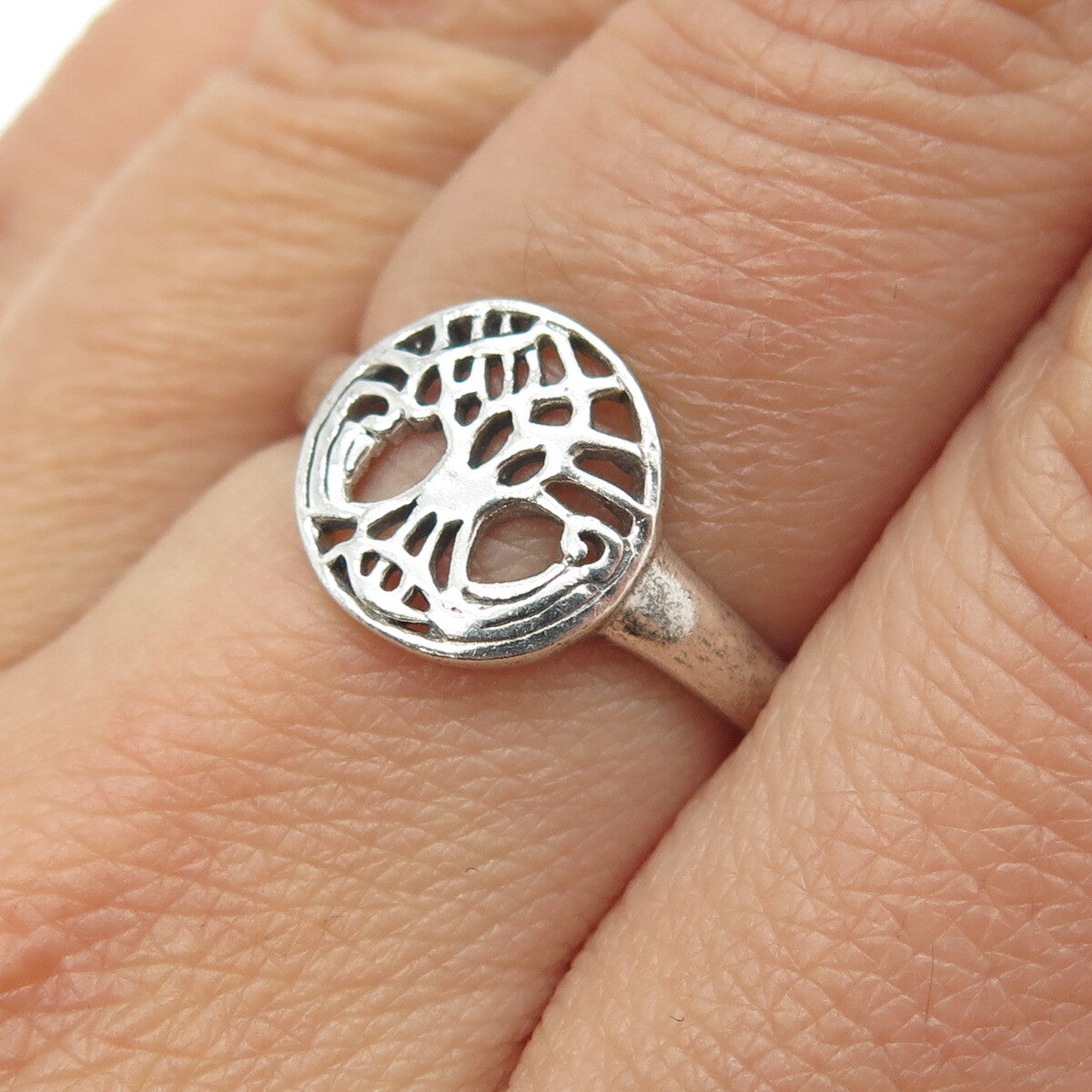 925 Sterling Silver Vintage Tree of Life Ring Size 7.75