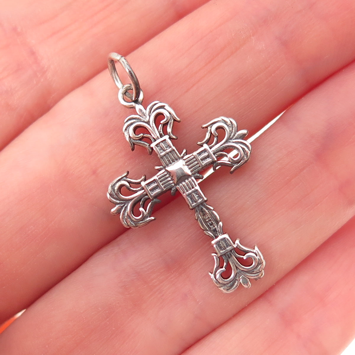 925 Sterling Silver Antique Art Deco Fleur de Lis Cross Oxidized Charm Pendant