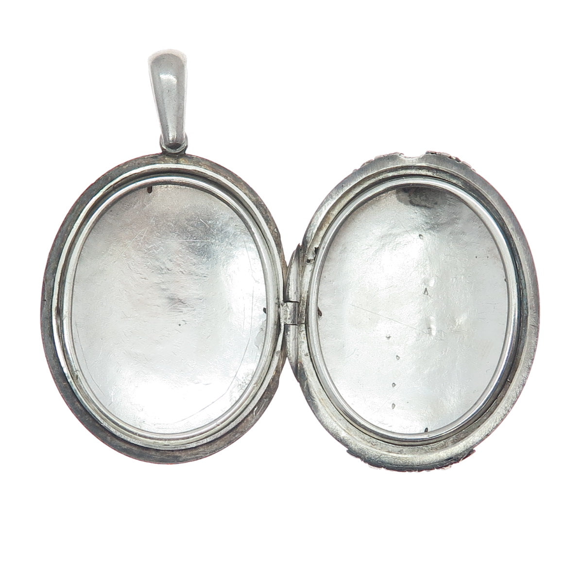 925 Sterling Silver Antique Victorian Ornate Heart Oval Locket Oxidized Pendant