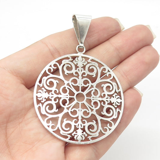 925 Sterling Silver Vintage Ornate Round Pendant